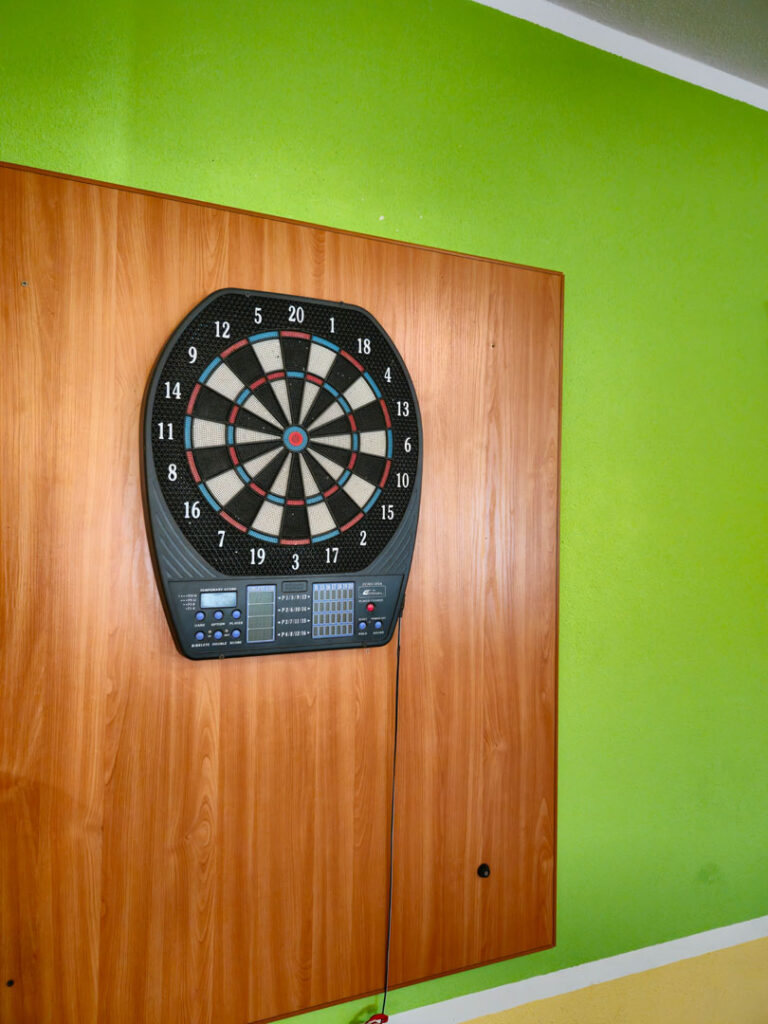 Pokój rozrywkowy Kwatery Darłowo dart rzutki